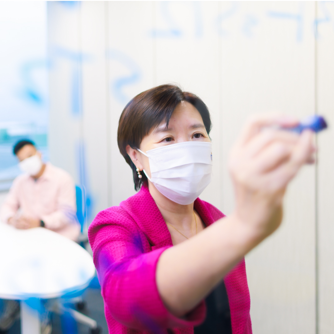 Professor Nancy Ip and HKCeND Researchers