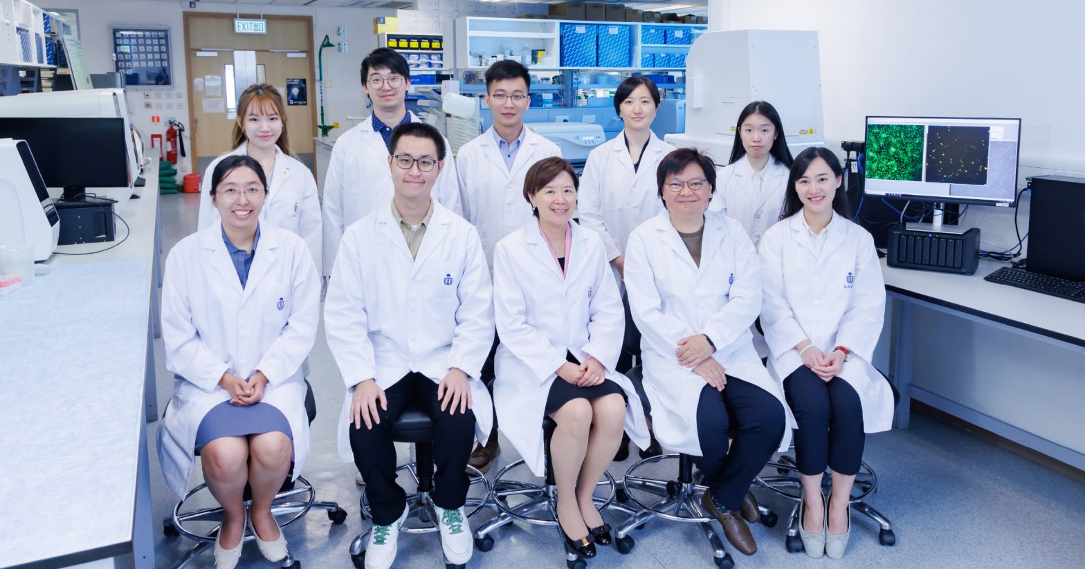 Prof Nancy Ip and Her Research Team